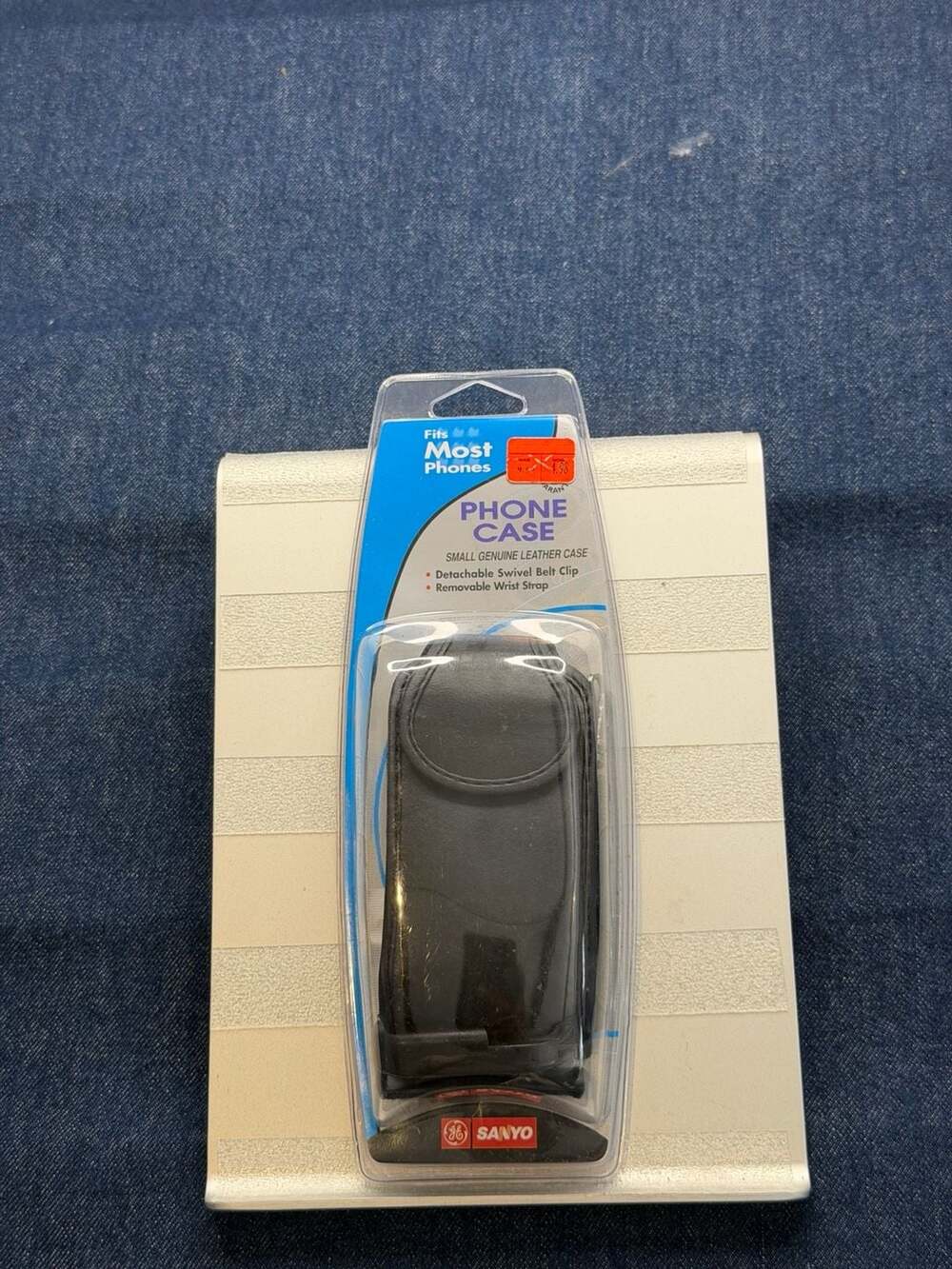 Sanyo GE Small Genuine Leather Phone Case with Swivel Belt Clip